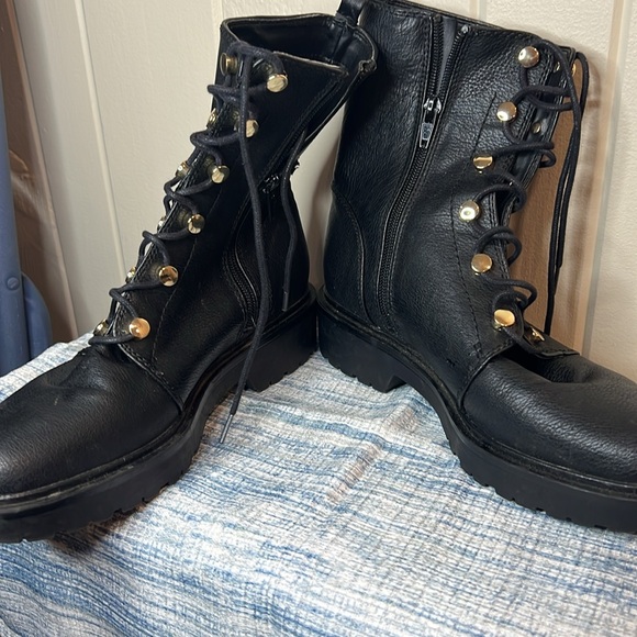 Guess Black & Gold Ankle Boots - Picture 4 of 8
